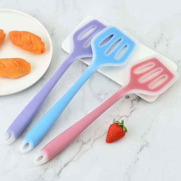 Nonstick Silicone Slotted Turner